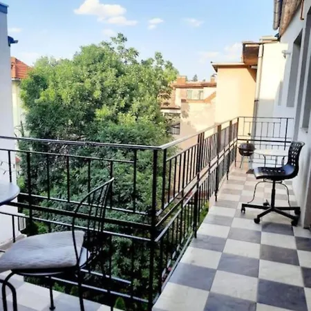 One Bedroom By The Park Old Town Belle Vue Apartament