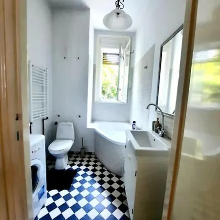 One Bedroom By The Park Old Town Belle Vue Apartament *