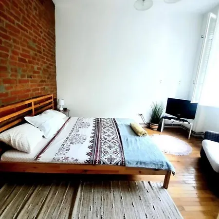One Bedroom By The Park Old Town Belle Vue Apartament *