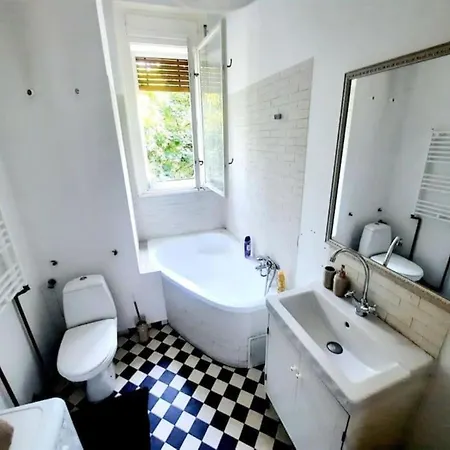 Apartament One Bedroom By The Park Old Town Belle Vue