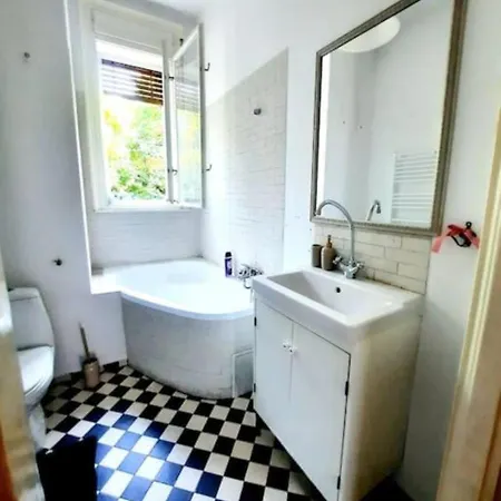 Apartament One Bedroom By The Park Old Town Belle Vue