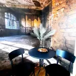 One Bedroom By The Park Old Town Belle Vue *
